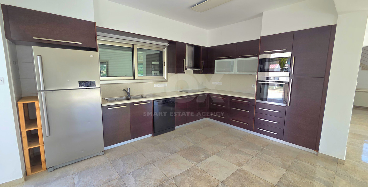 Private Five-Bedroom Villa with Separate Guest House, Swimming Pool and 2,400 m² Plot for Rent in Paramytha, Limassol, Near to the Heritage school