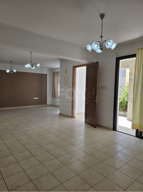 Spacious three-Bed Semi-Detached House in Tremithousa for Sale