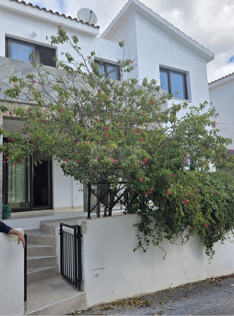 Spacious three-Bed Semi-Detached House in Tremithousa for Sale
