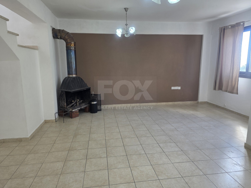 Spacious three-Bed Semi-Detached House in Tremithousa for Sale