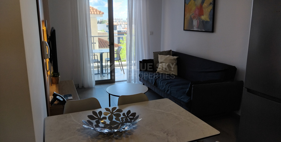 Furnished One-Bed Apartment in Universal with Pool & Gym for sale
