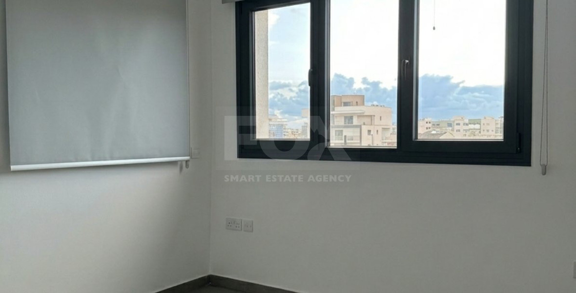 Modern 1-Bed Penthouse in Zakaki with City Views