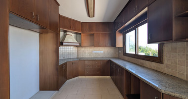 For Sale: 3-Bedroom Semi-Detached House in Agios Athanasios, Limassol