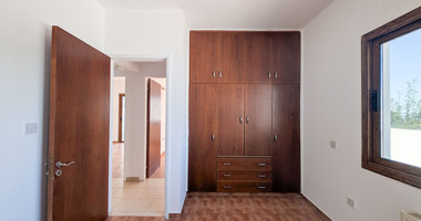 For Sale: 3-Bedroom Semi-Detached House in Agios Athanasios, Limassol