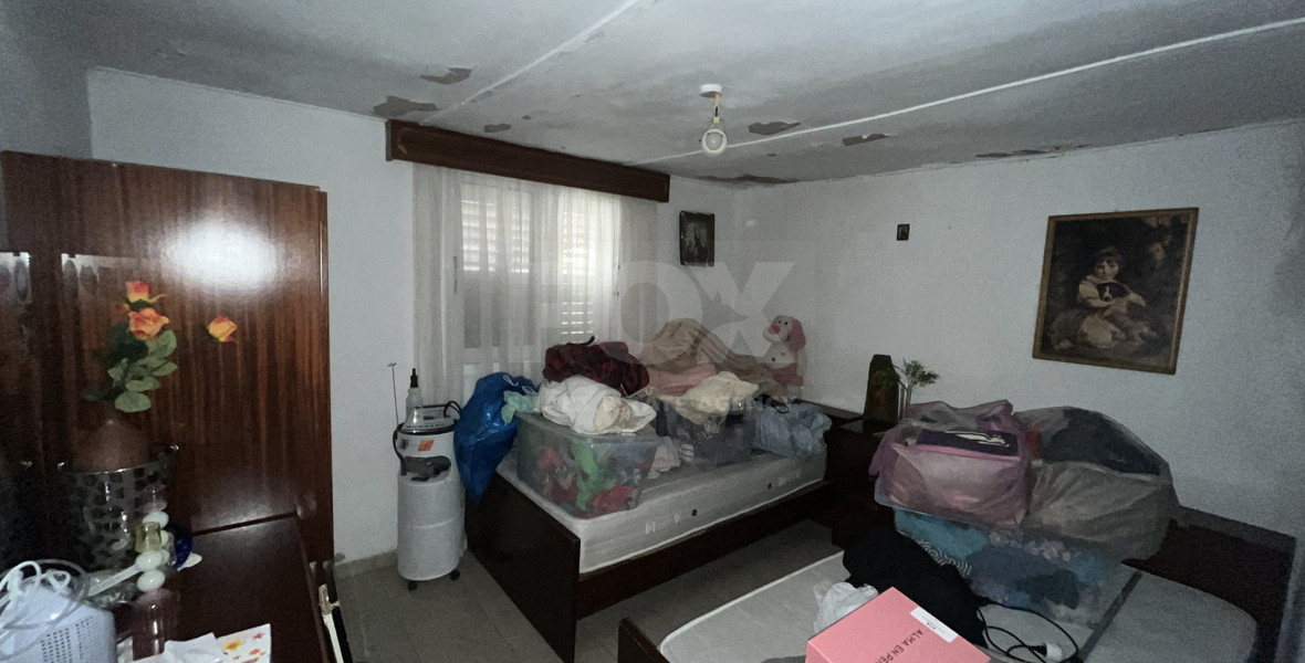 Spacious 3-Bedroom House Large Courtyard for Rent in Kolossi