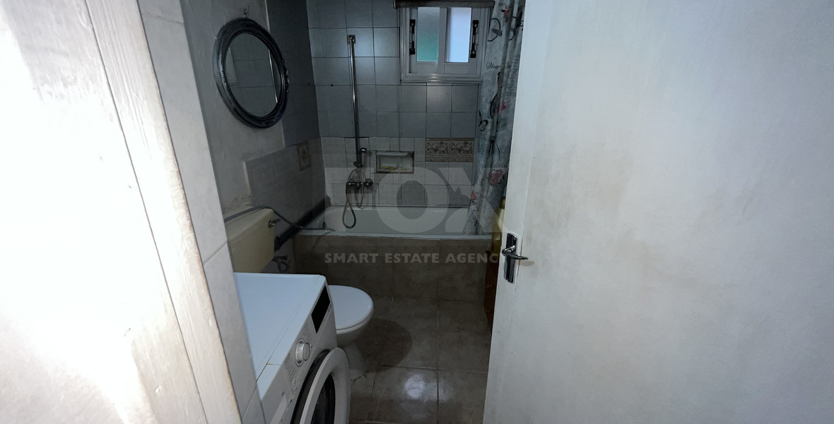 Spacious 3-Bedroom House Large Courtyard for Rent in Kolossi