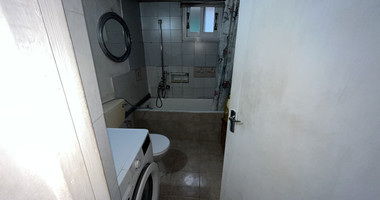 Spacious 3-Bedroom House Large Courtyard for Rent in Kolossi
