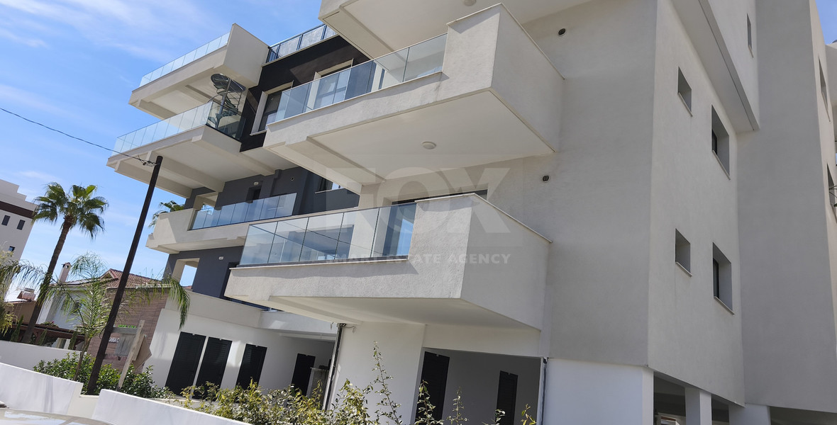 BRAND NEW ONE-BED Apartment in Zakaki