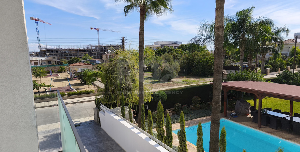 BRAND NEW ONE-BED Apartment in Zakaki