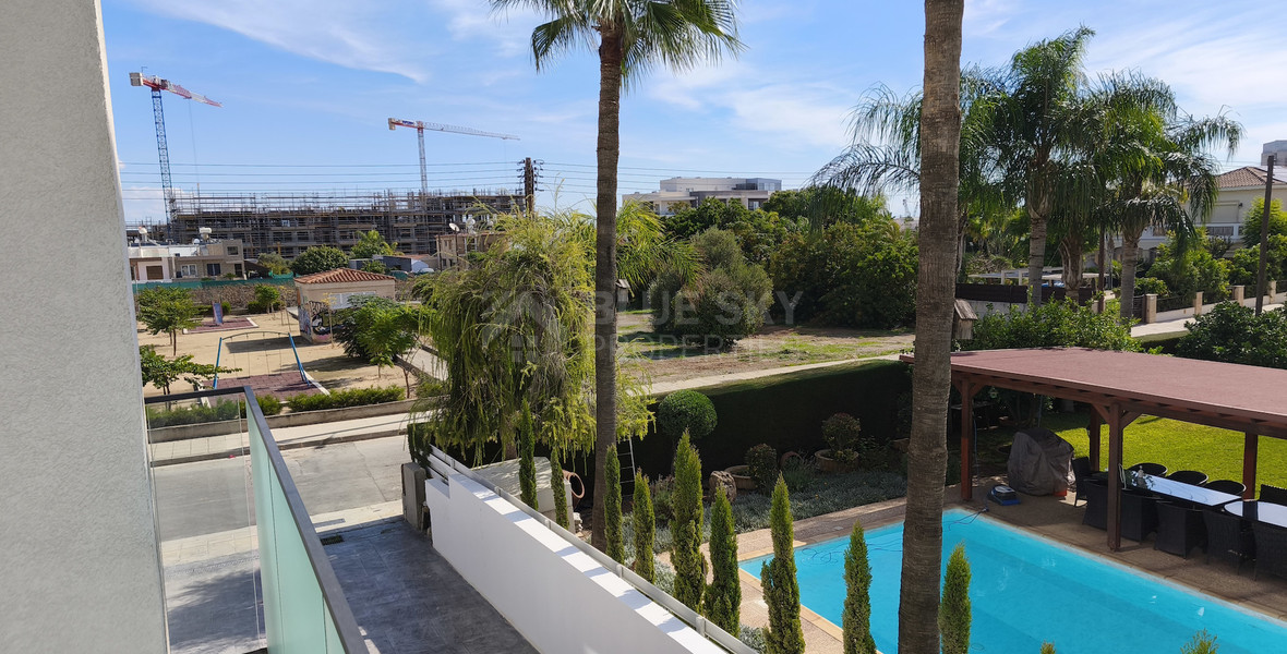BRAND NEW ONE-BED Apartment in Zakaki