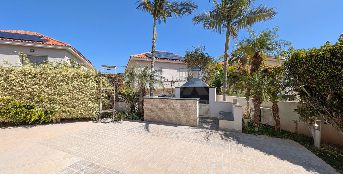 Elegant 4-Bedroom Home with Basement & Pool in Agios Athanasios, Limassol