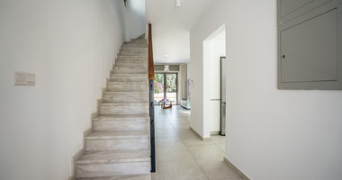 Modern 3-Bedroom Detached Villa with Sea Views , Geroskipou