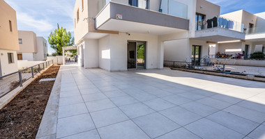Modern 3-Bedroom Detached Villa with Sea Views , Geroskipou