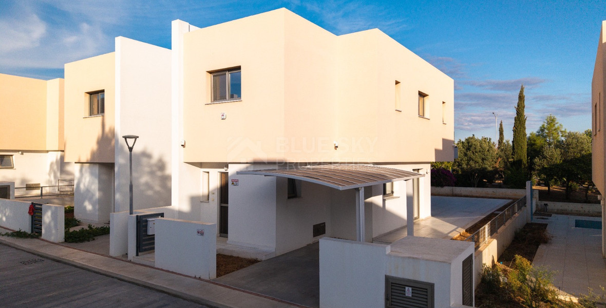 Modern 3-Bedroom Detached Villa with Sea Views , Geroskipou