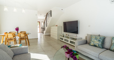 Modern 3-Bedroom Detached Villa with Sea Views , Geroskipou
