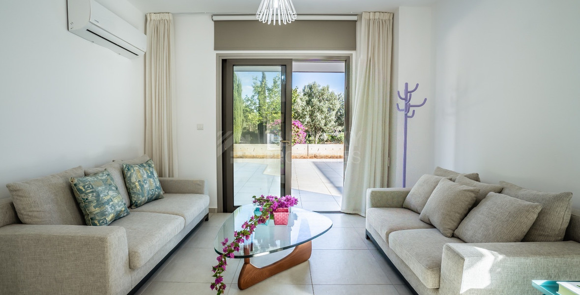 Modern 3-Bedroom Detached Villa with Sea Views , Geroskipou