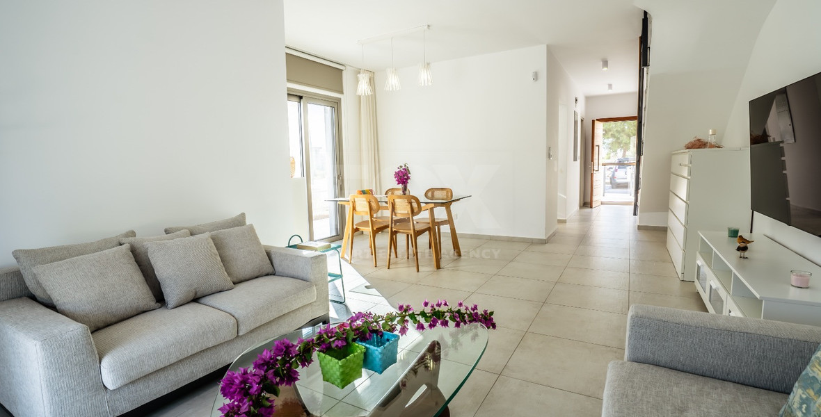 Modern 3-Bedroom Detached Villa with Sea Views , Geroskipou