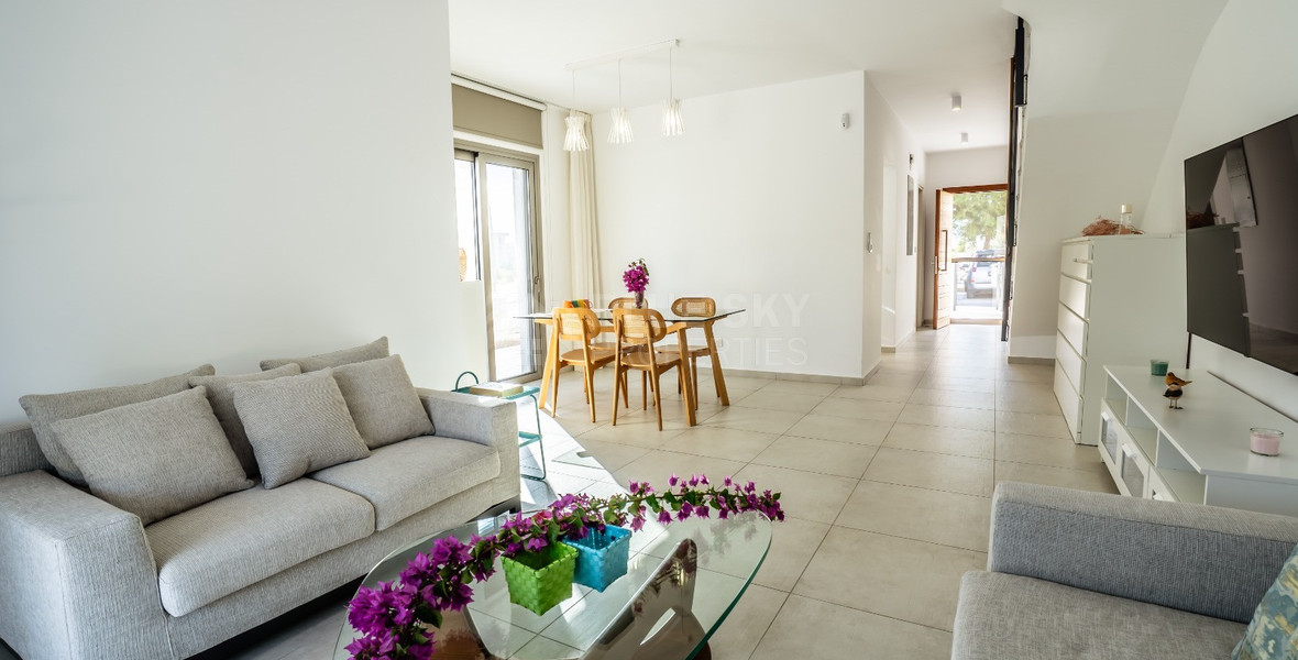 Modern 3-Bedroom Detached Villa with Sea Views , Geroskipou