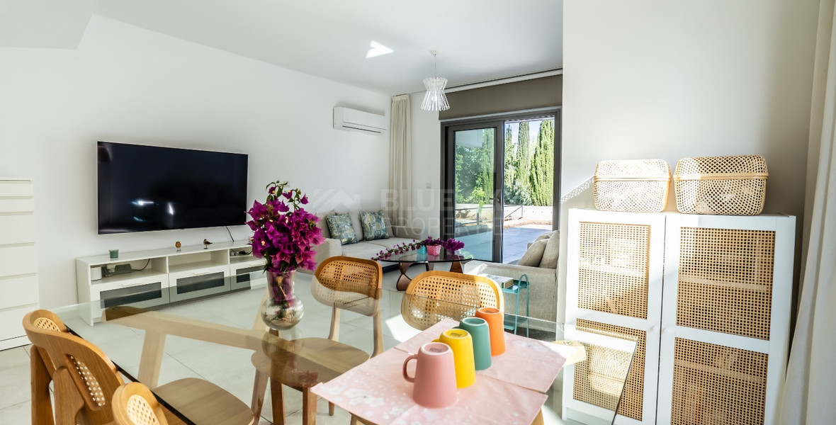 Modern 3-Bedroom Detached Villa with Sea Views , Geroskipou