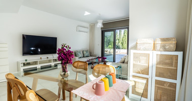 Modern 3-Bedroom Detached Villa with Sea Views , Geroskipou