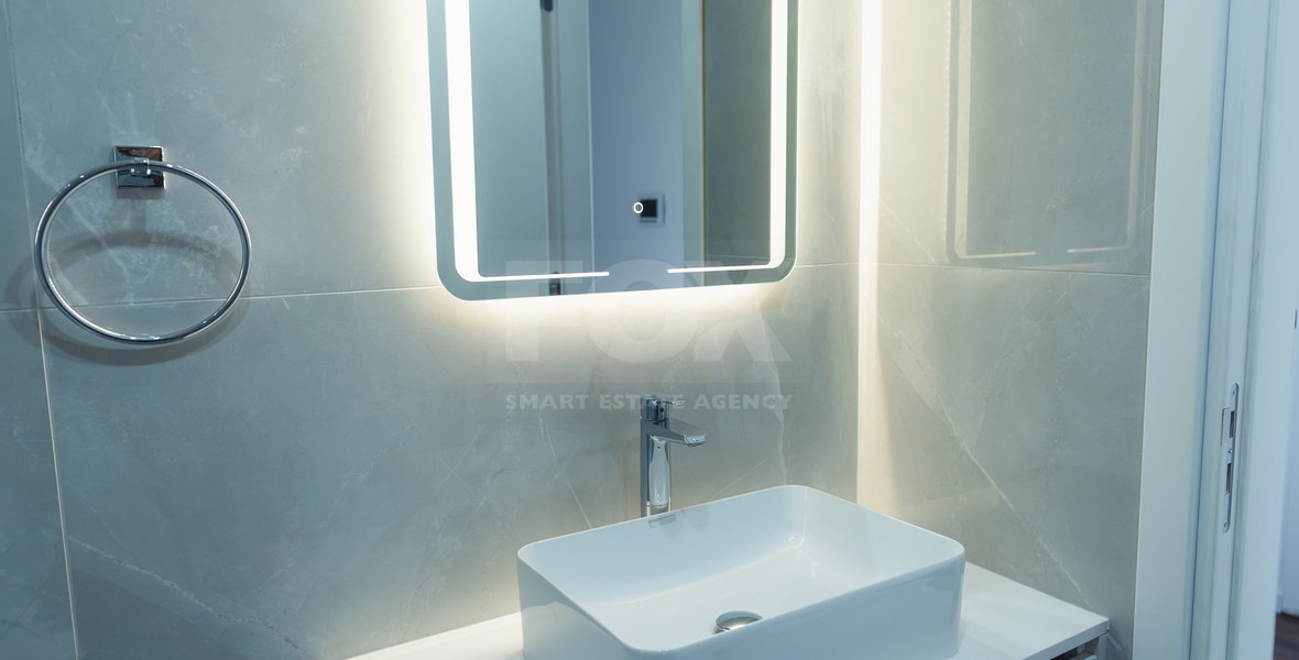 Luxury 3-Bedroom Penthouse with Private Roof Garden For Rent in Kapsalos, Limassol
