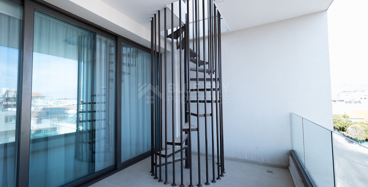 Luxury 3-Bedroom Penthouse with Private Roof Garden For Rent in Kapsalos, Limassol