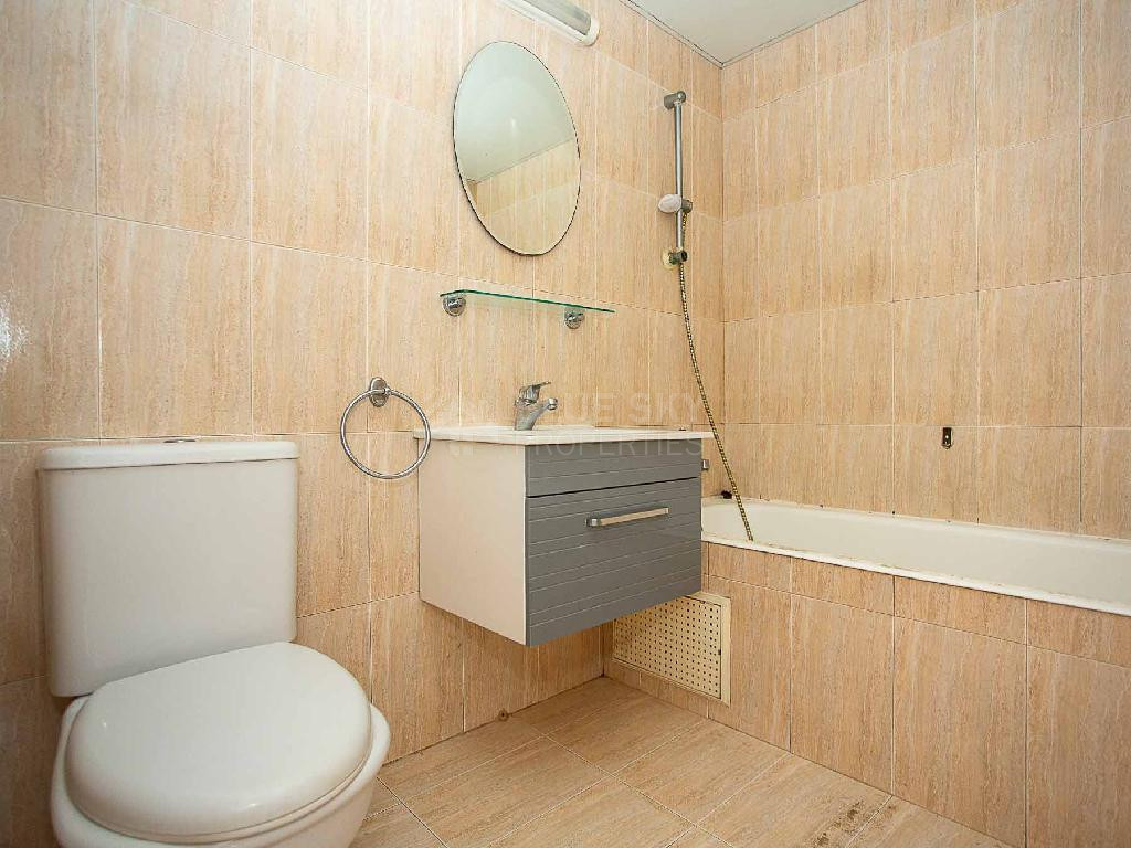 Spacious two Bedroom maisonnete in a privillaged area in the center of Paphos
