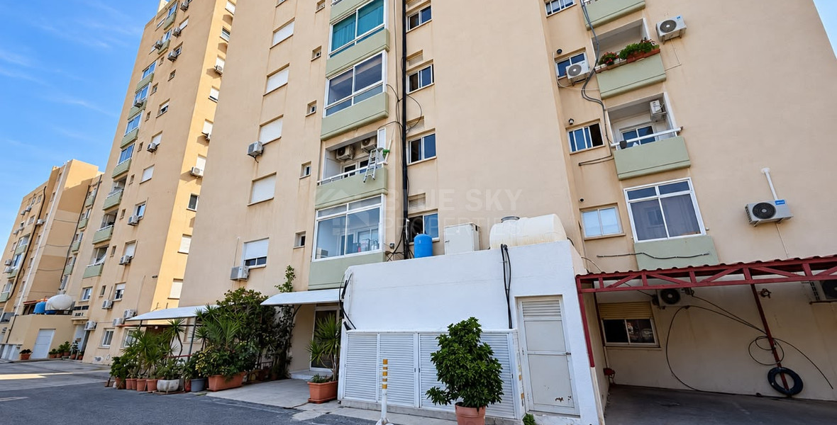 Fully Furnished One-Bedroom Apartment for Sale – Mesa Geitonia