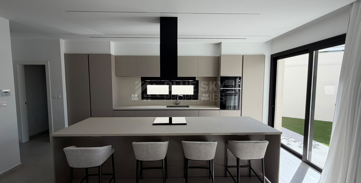 Brand-New Five-Bedroom Villa for Rent – Agios Athanasios