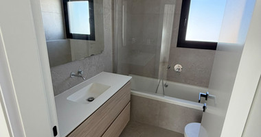 Brand-New Five-Bedroom Villa for Rent – Agios Athanasios