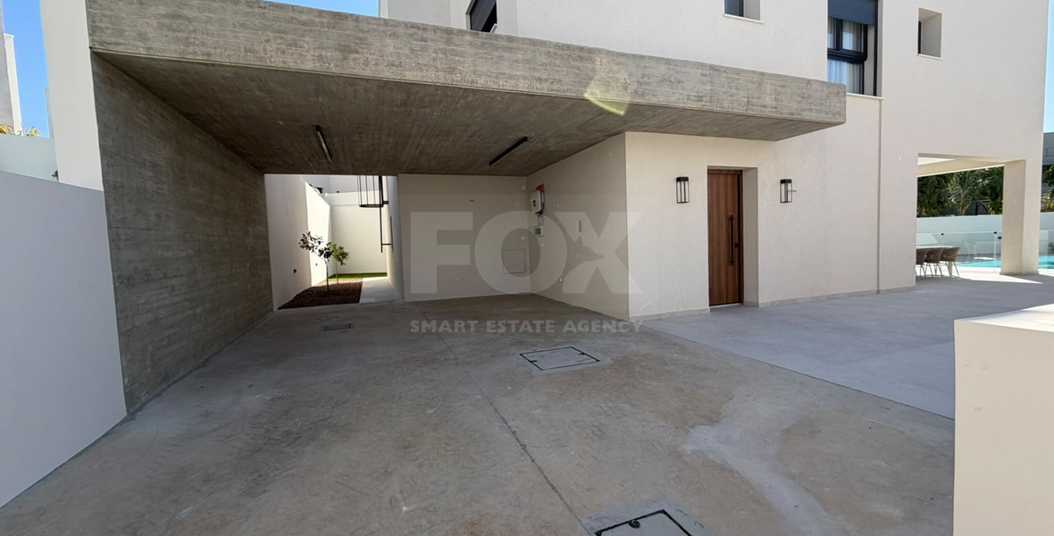 Brand-New Five-Bedroom Villa for Rent – Agios Athanasios
