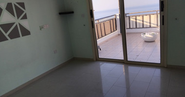 Panoramic Sea-View Two-Bed Peyia Apartment with Pool for rent