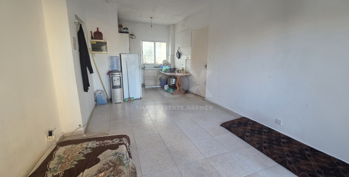 Two-Bedroom Apartment for Sale in Neapoli, Limassol – Renovation Opportunity Just 300m from the Sea