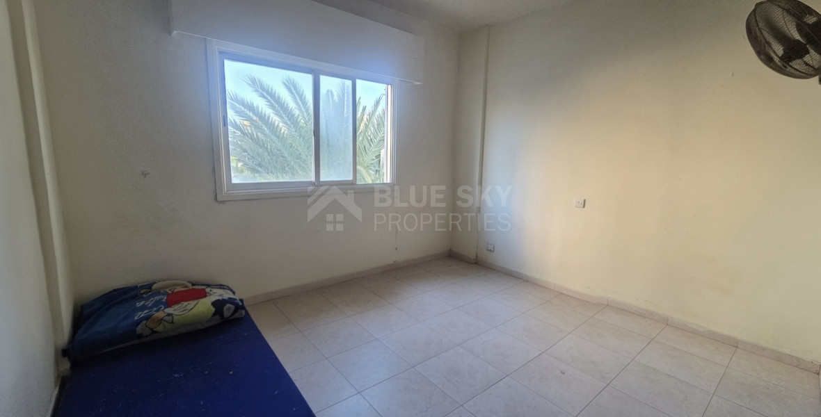 Two-Bedroom Apartment for Sale in Neapoli, Limassol – Renovation Opportunity Just 300m from the Sea