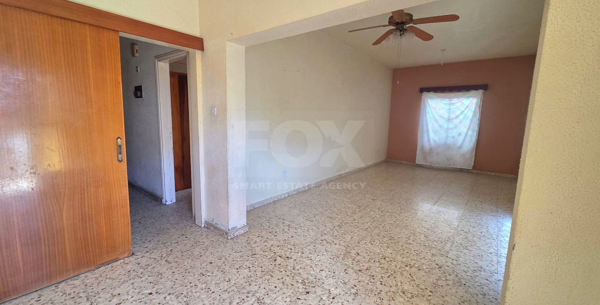 Spacious Six-Bedroom House ( Two Separate 3-Bedroom Apartments) in Agios Ioannis, Limassol