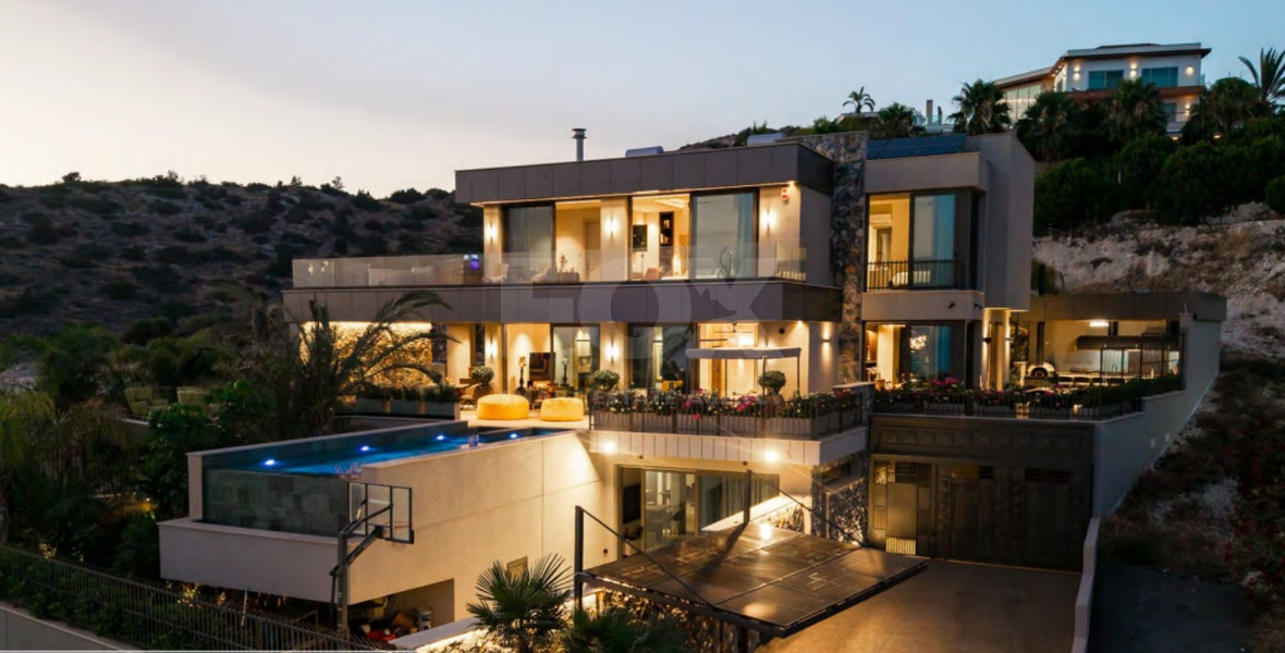 Luxury 5-Bedroom Villa for Sale in Parekklisia, Limassol – Private Pool, Spa & Panoramic Views