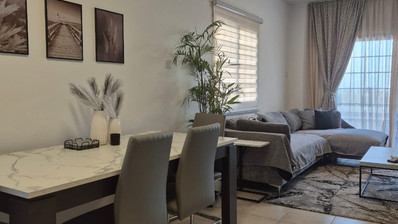 Charming Two-Bed Semi-Detached House in Universal with City Views