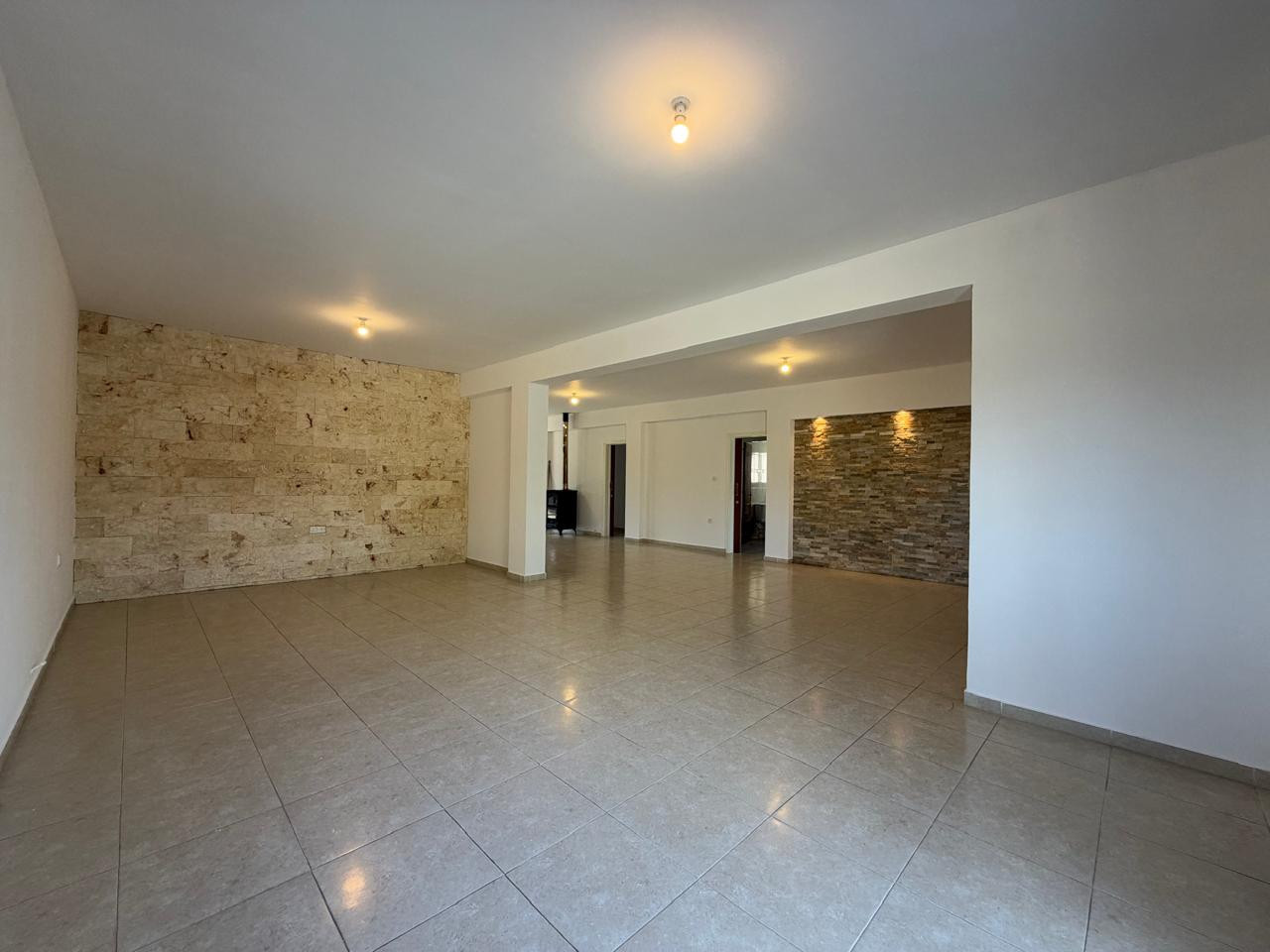 Bungalow 4 Schlafzimmer 170 m² in Parekklisia, Zypern