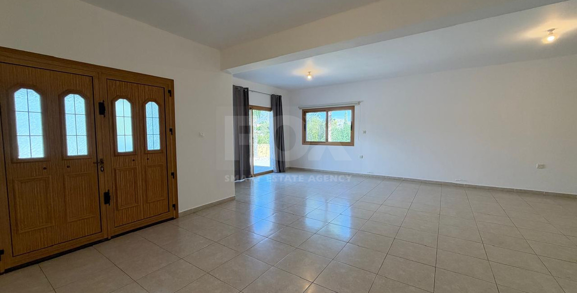 FOR RENT | Spacious Four-Bedroom Bungalow with Private Pool & Landscaped Garden in Parekklisia