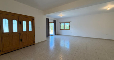 FOR RENT | Spacious Four-Bedroom Bungalow with Private Pool & Landscaped Garden in Parekklisia