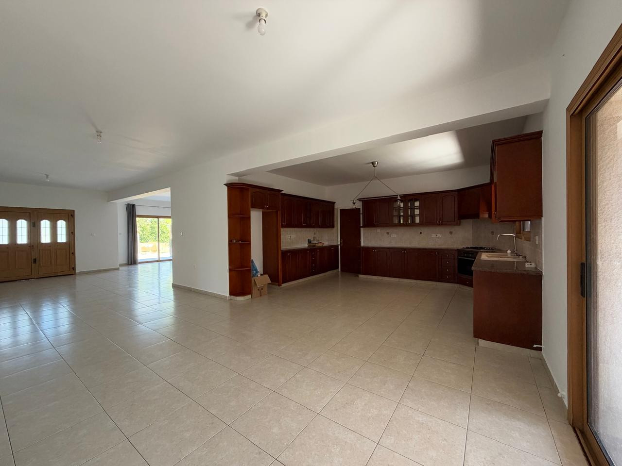 Bungalow 4 Schlafzimmer 170 m² in Parekklisia, Zypern