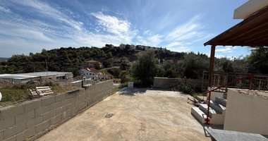 FOR RENT | Spacious Four-Bedroom Bungalow with Private Pool & Landscaped Garden in Parekklisia