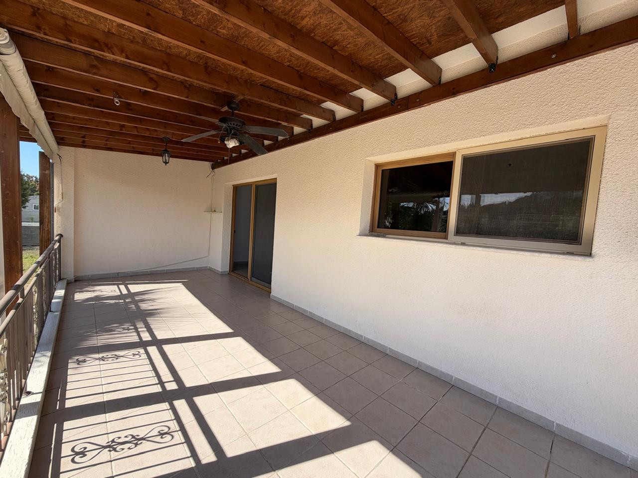 Bungalow 4 Schlafzimmer 170 m² in Parekklisia, Zypern