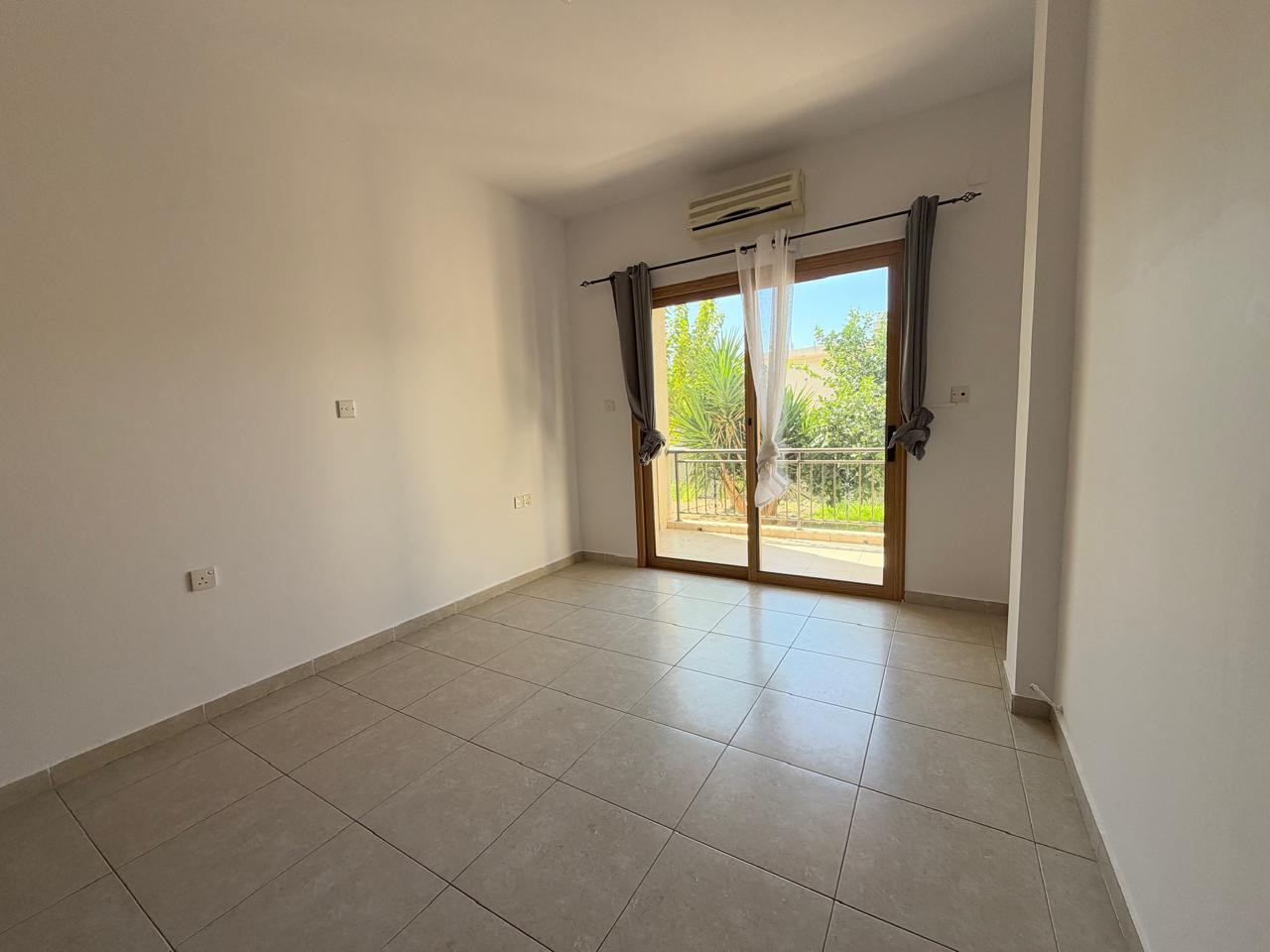 Bungalow 4 Schlafzimmer 170 m² in Parekklisia, Zypern
