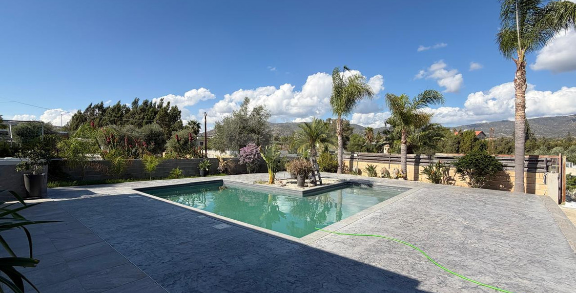 FOR RENT | Spacious Four-Bedroom Bungalow with Private Pool & Landscaped Garden in Parekklisia