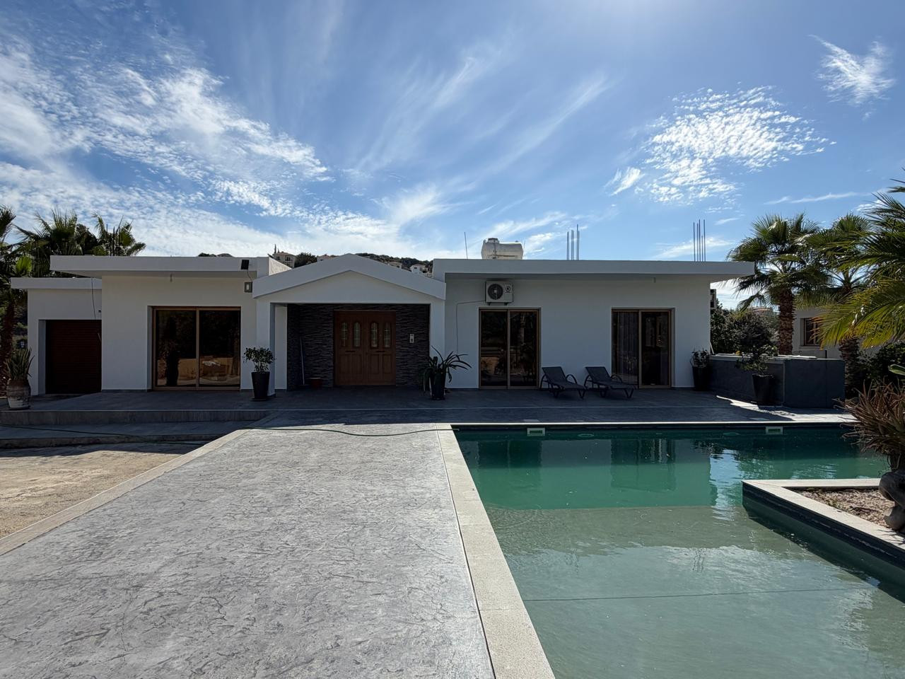Bungalow 4 Schlafzimmer 170 m² in Parekklisia, Zypern