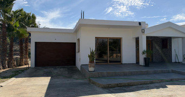 FOR RENT | Spacious Four-Bedroom Bungalow with Private Pool & Landscaped Garden in Parekklisia