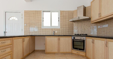 Three-Bedroom Detached House with Private Pool for Sale in Pegeia, Paphos