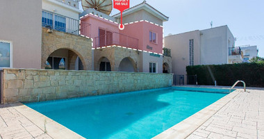 One-Bedroom Apartment for Sale in Universal, Paphos – Separate Title Deed