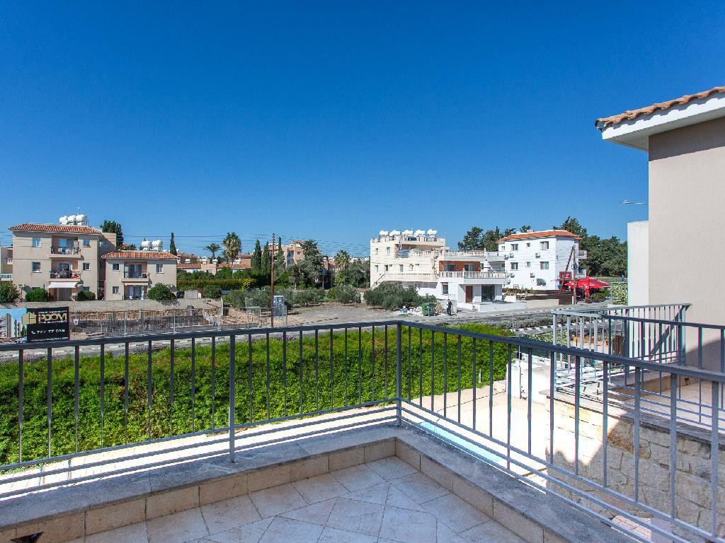 One-Bedroom Apartment for Sale in Universal, Paphos – Separate Title Deed